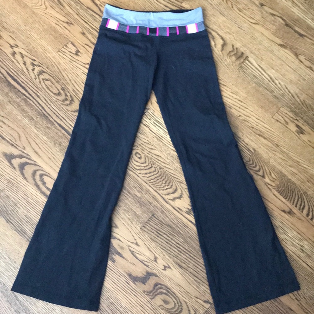 Lululemon yoga pants
